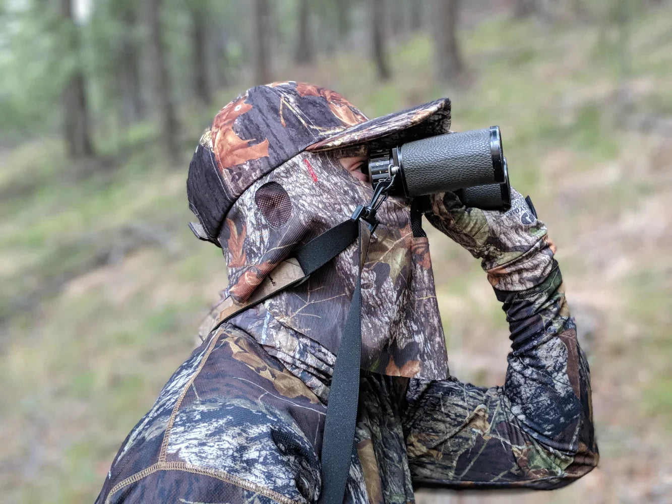 One Size Fits Most SM-XL (Hat size 6 to 8, 54-63cm) Adjustable Velcro Closure Premium Camo Hats w/a Built-in Face MaskQuikCamoThe Fowl Depot2-in-1 FRONT Face Mask and Camo Hat for Duck Hunting