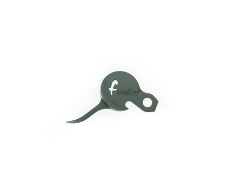 Marsh Duck Hunter Starter Kit – Essential Gear for Success Get ready for a successful duck hunt with the Marsh Duck Hunter Starter Kit, featuring must-have gear to bring more birds into your spread. This kit includes 1/2 DZN Rugged Series Standard Mallard
