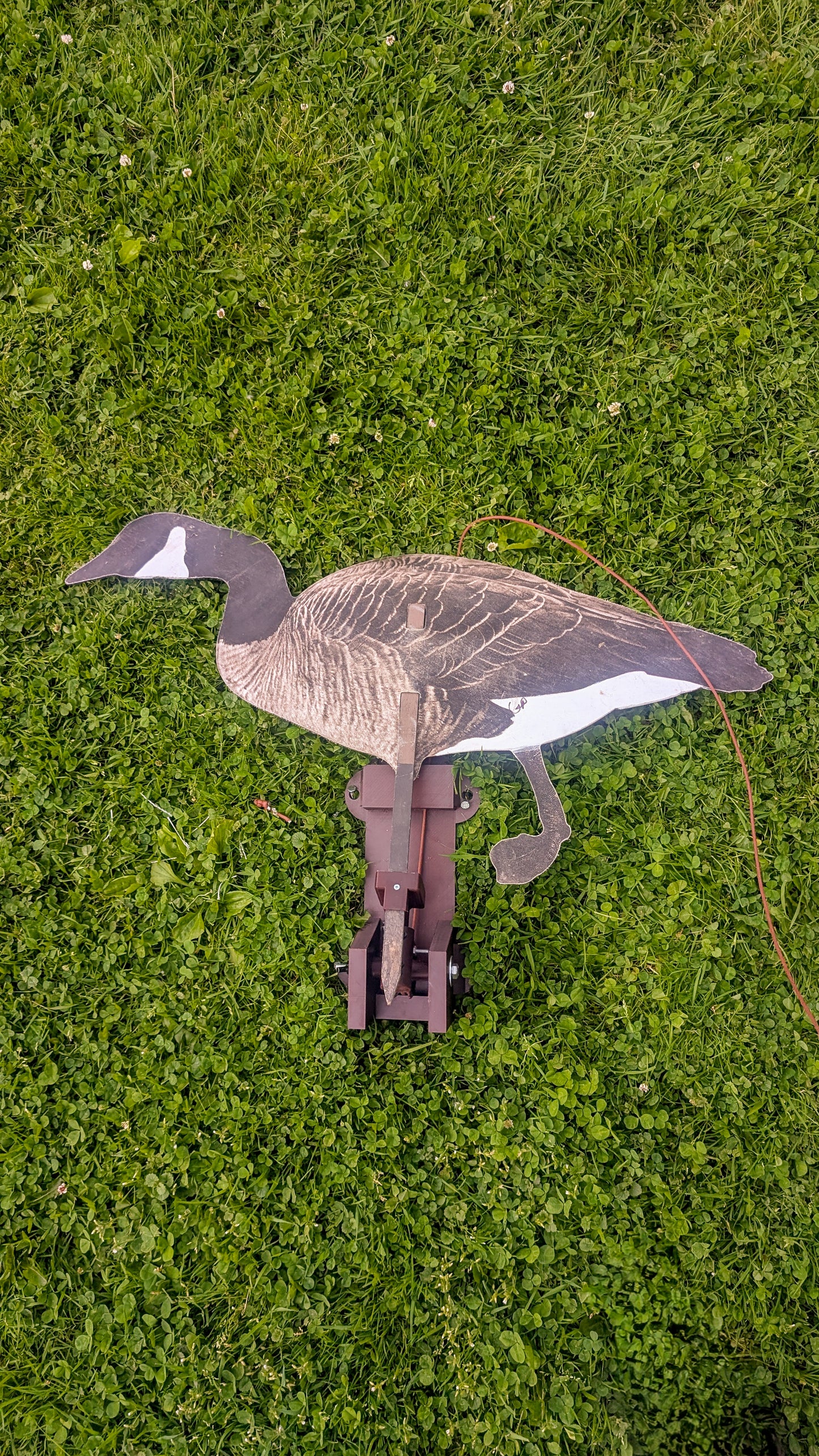 Take your decoy spread to the next level with the Silo Adapter Kit, built to seamlessly integrate your Spread Edge Flagger System with both wire and wooden stake-style silo decoys. Whether you're running a lightweight silhouette spread or mixing in full-b