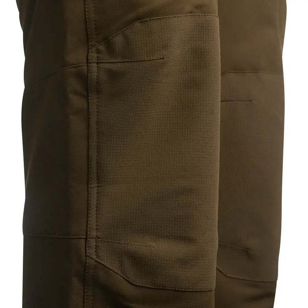 Discover Hardcore's Lightweight Field Pants, designed for outdoor enthusiasts with a tailored fit for comfort and high activity. | Lightweight Field Pant