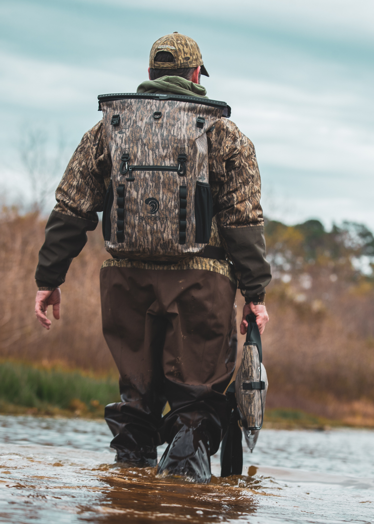 Hunting ApparelQuik Camo & HardCore Hunting Apparel at The Fowl Depot Get the ultimate advantage in the field with Quik Camo and HardCore Hunting Apparel, two top-tier brands designed for serious waterfowlers. Available at The Fowl Depot, these products a