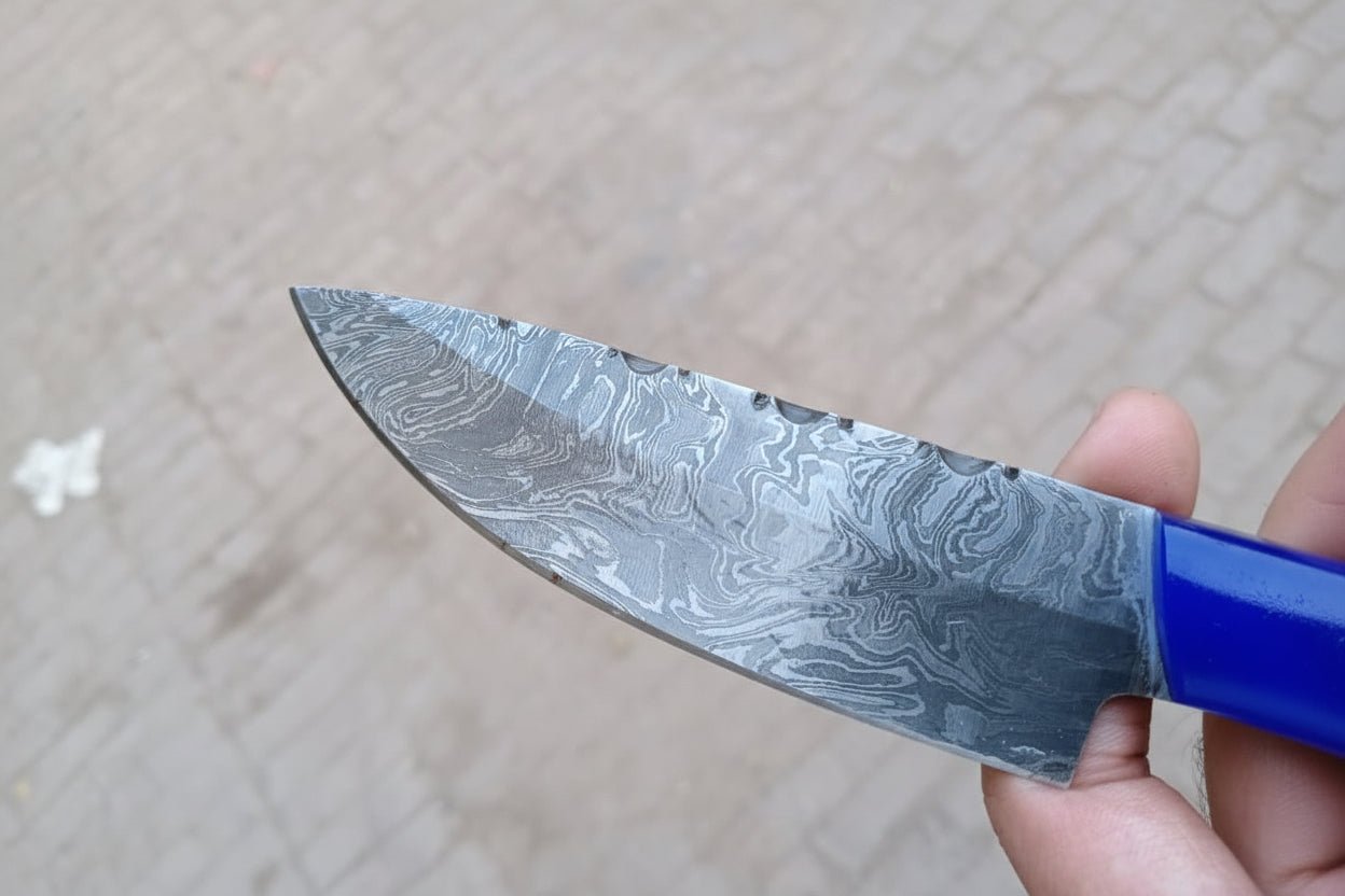 Fixed blade Hunting Skinner Knife by JW SteelCrafts.