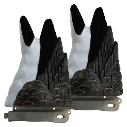 Ultimate Waterfowl Bundle – All The Gear You Will Need Get ready for a successful duck hunt with the Ultimate Waterfowl Bundle, featuring must-have gear to bring more birds into your spread. This kit includes: Silhouettes (Real Geese Decoys) 6 DZN Real Ge